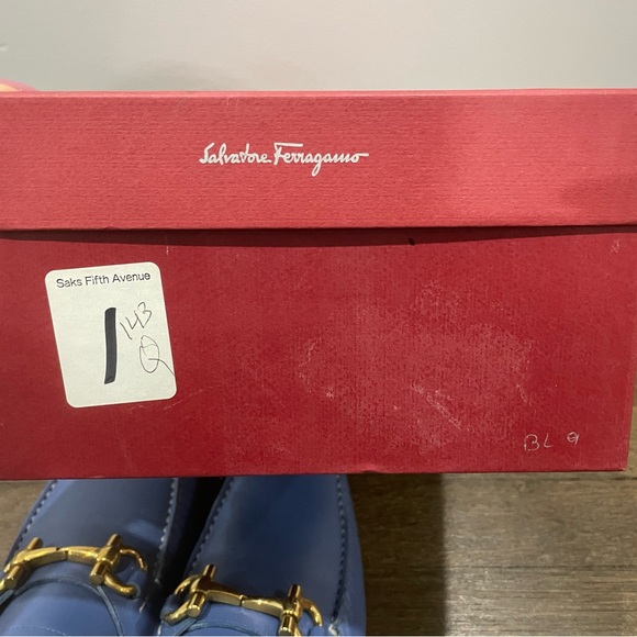 Salvatore Ferragamo Light Blue Gold Buckle Drivers Size 10 - Picture 12 of 12